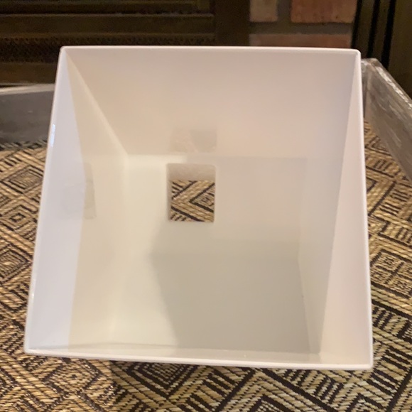 💥 $5 if bundled UMBRA House Tissue Box Cover Casa Home silhouette NWT - Picture 7 of 9